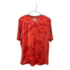 1410 - Men’s Under Armour, Large , fitted, heat gear t-shirt